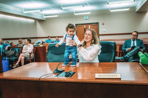 Single Mom Fosters Abandoned Newborn and Soon Realizes She’s The Biological Sister Of Her Adopted Son | This is Katie Price of Parker, Colorado, and these are her beautiful children. But just a few years ago, Katie was newly divorced, completely on her own and searching to find her purpose. Which she discovered was in becoming a foster mom.