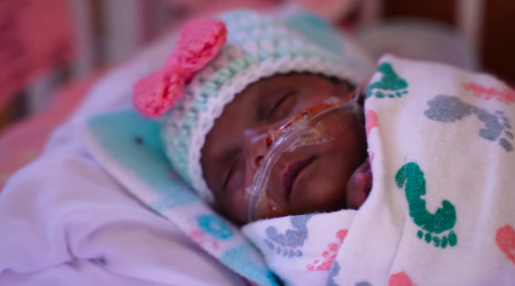 Baby Born 3 Months Premature Weighing Just 8.6 Ounces Survives & Goes Home | The world’s tiniest surviving baby beat the odds and is now cleared to leave the NICU.