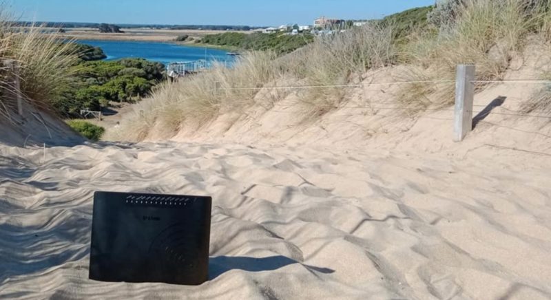 Parents Applauded for Their Creativity After Revealing They Took Their Wi-Fi Modem on a Day Trip Instead of Their Three 'Unappreciative Kids'