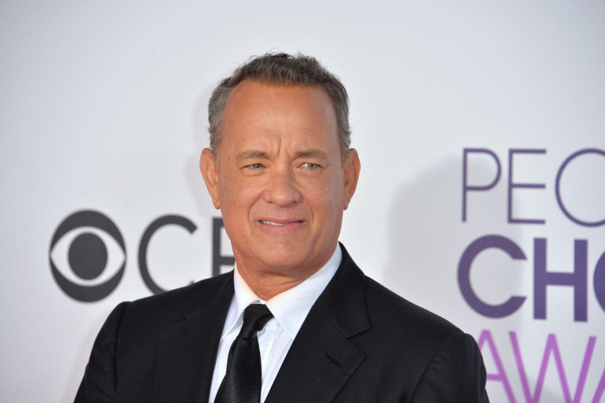 Family Man Tom Hanks Breaks Down While Accepting Award