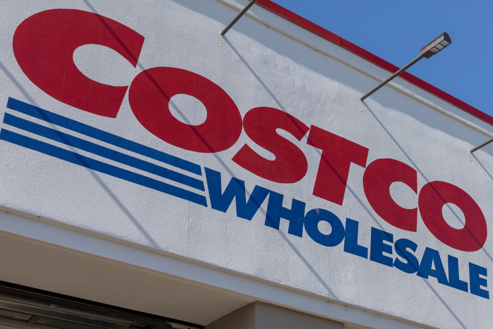 Single Mom Threatens to Protest Costco After Not Being Allowed to Shop with Kids