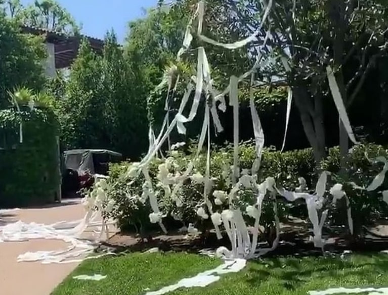 Khloé Kardashian Obliterated For Teepeeing Kourtney’s House