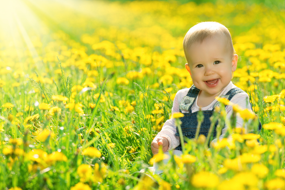 25 Bright, Sunny, Summer-Themed Names for Boys and Girls