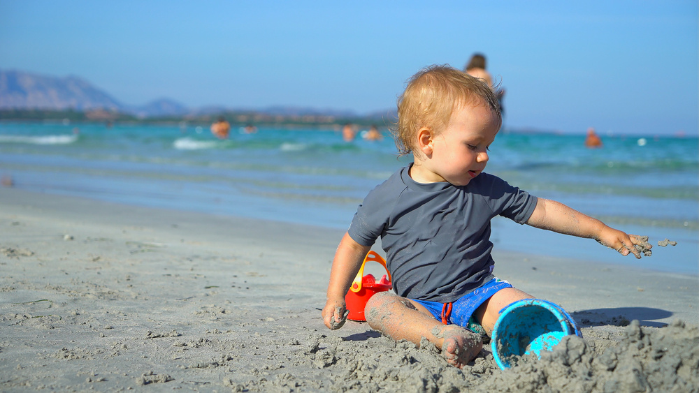 25 Bright, Sunny, Summer-Themed Names for Boys and Girls