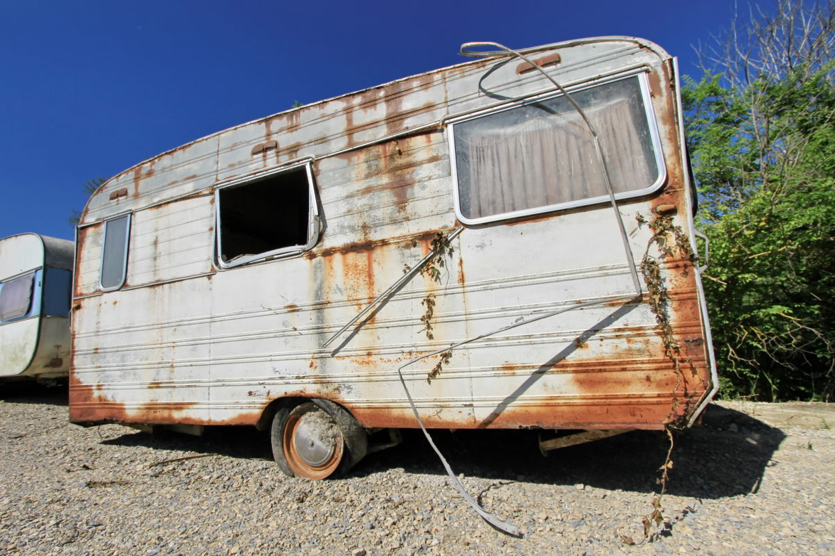 Dad Urges Kids To Protest Against Mother For Not Sharing Her "Shed" Space