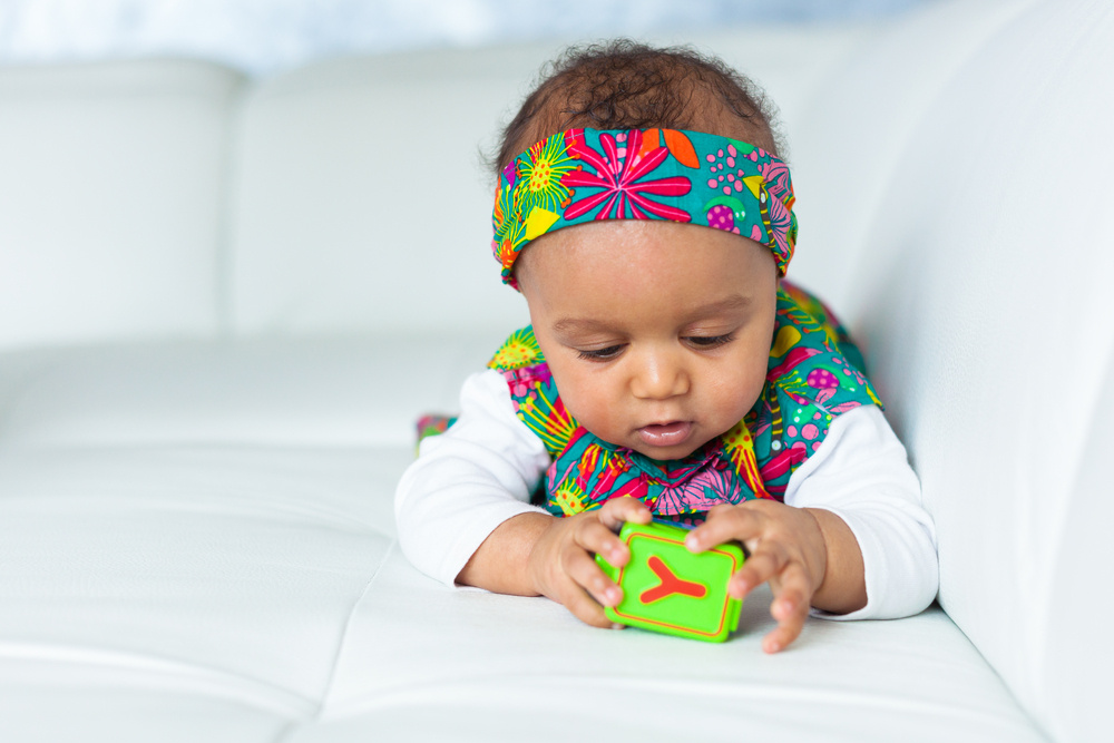 25 Lovely Latin American Baby Names for Girls