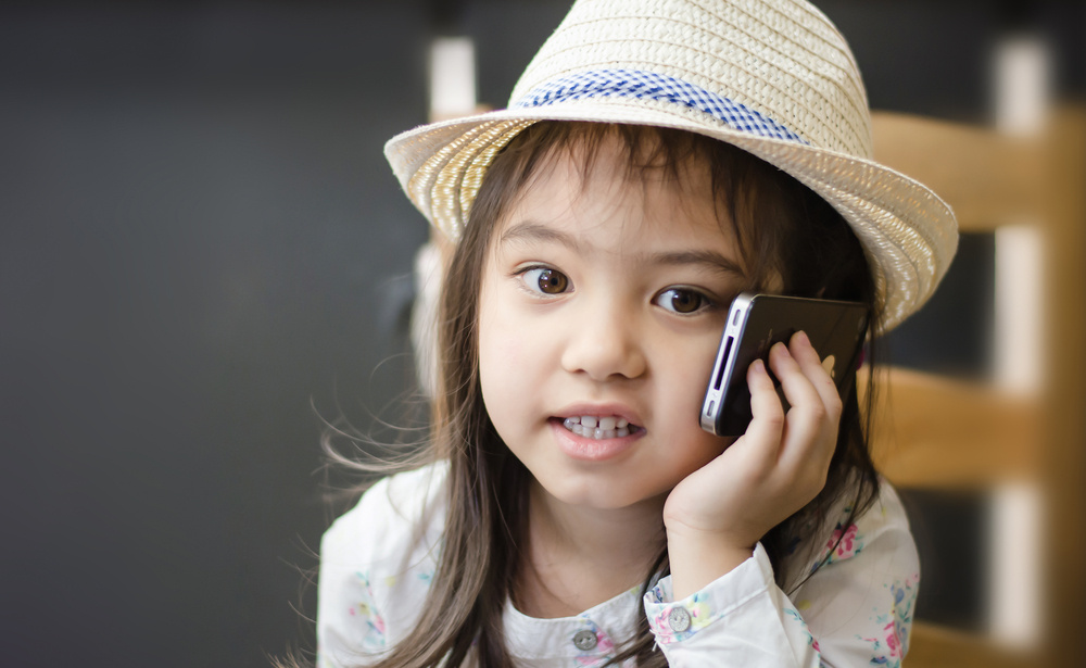 My Ex Bought My 5-Year-Old Daughter an iPhone Against My Wishes: Advice?