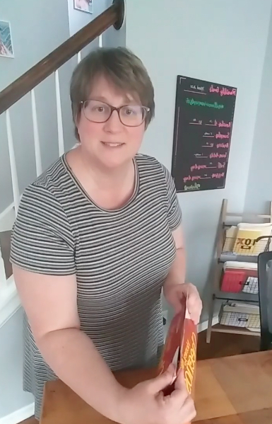 This Cereal Box Folding Hack Made at Least One Mom Absolutely Lose Her Mind