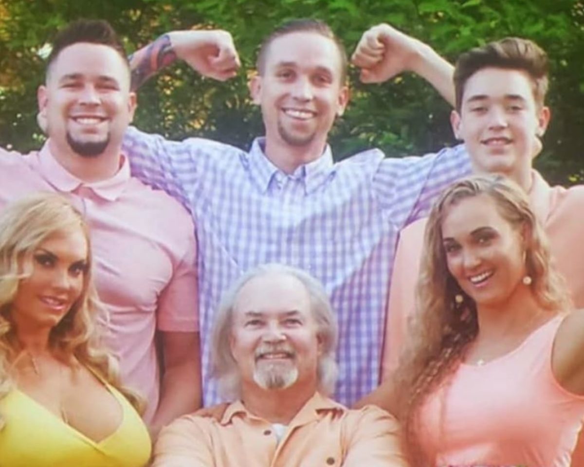 Coco Austin Reveals Her Dad Is Losing Fight Against COVID-19