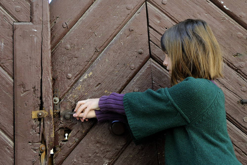 My Elderly Neighbors Let Their Granddaughter Enter My Yard Every Day Without Permission: Advice?