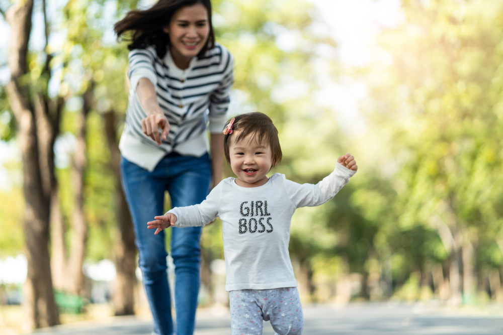 My Toddler Refuses to Hold My Hands, Which Means I Can't Take Him Anywhere Safely in Public: Advice?