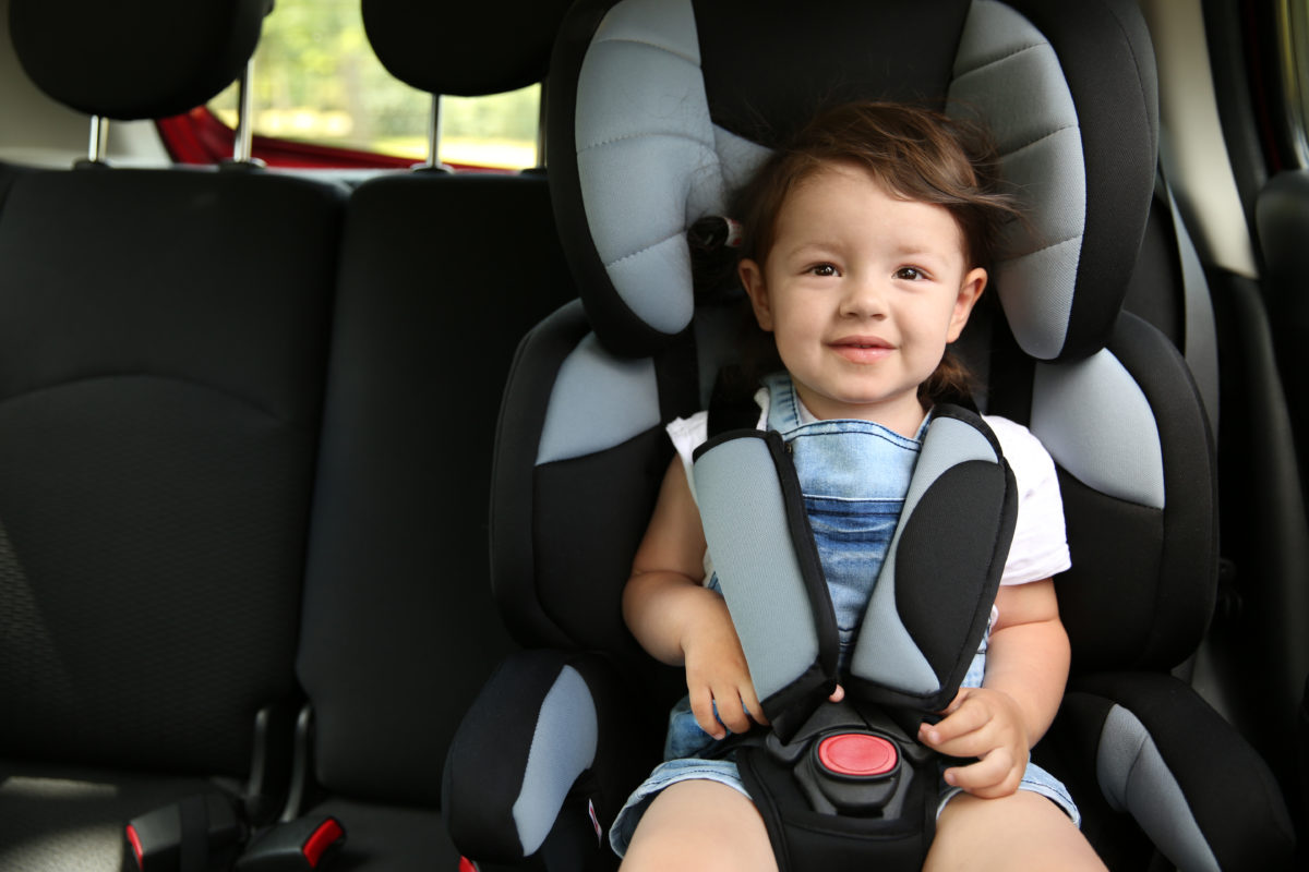 Parents Debate Whether or Not It Is Acceptable to Leave Their Kids in Their Car During Errands to Protect Them From COVID | "Obviously bringing your little one inside of a business isn’t ideal right now, but you can do a lot to protect them there..."