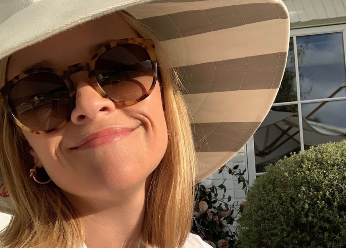 Reese Witherspoon Posts Picture Of Look-Alike Daughter Ava 