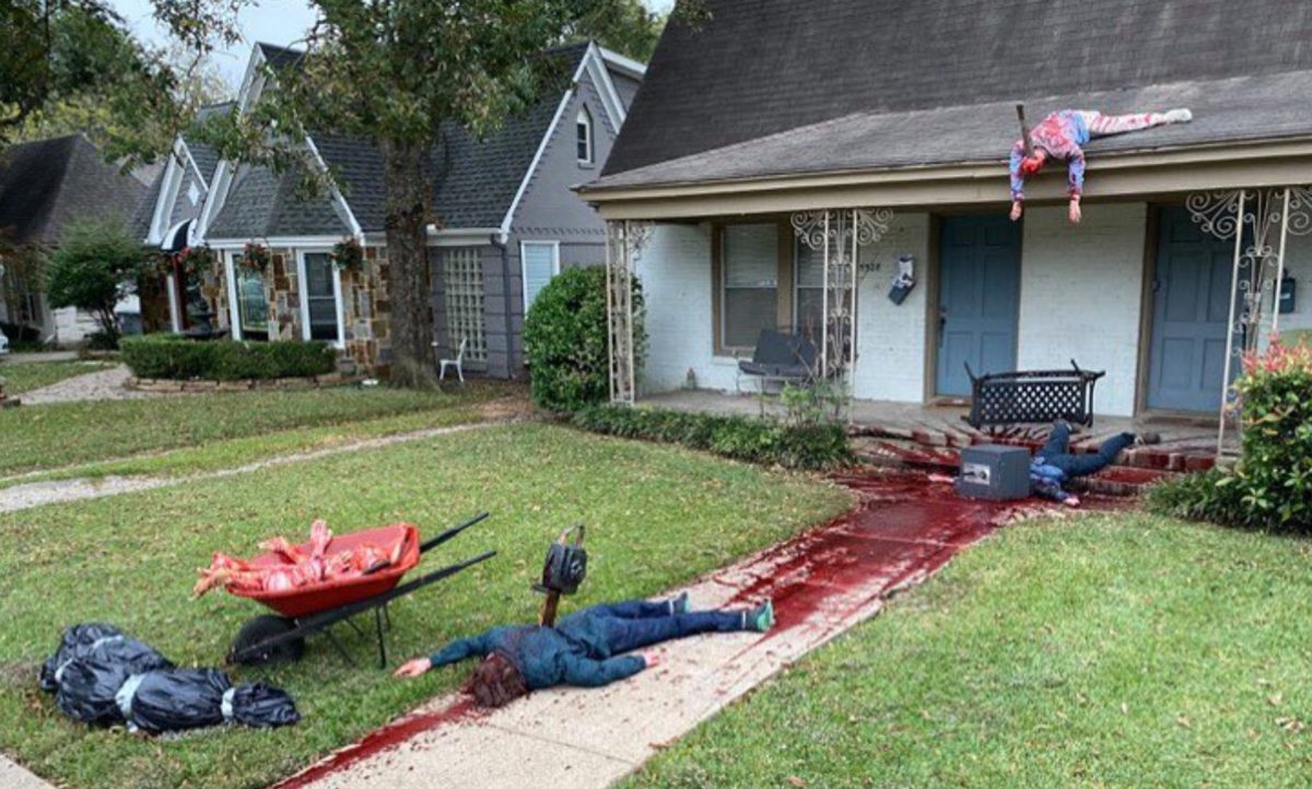 One Man's Halloween Decorations Are So Terrifying That Police Have Been Called Multiple Times