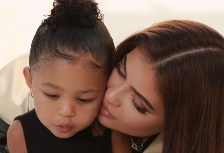 Fans Praise Kylie Jenner's Parenting Skills