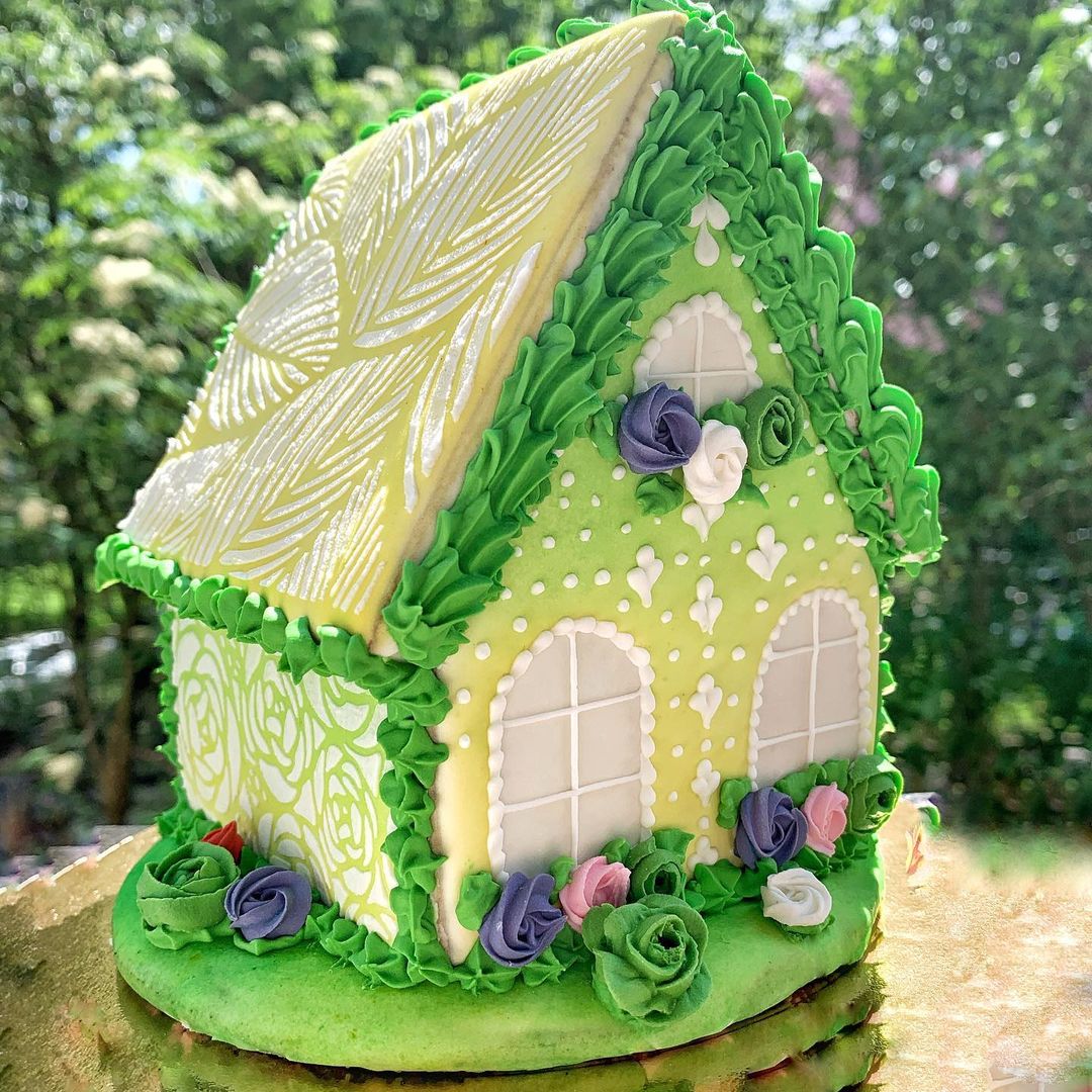 25 Magical Gingerbread Houses to Feast Your Eyes On