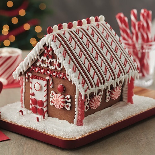 25 Magical Gingerbread Houses to Feast Your Eyes On