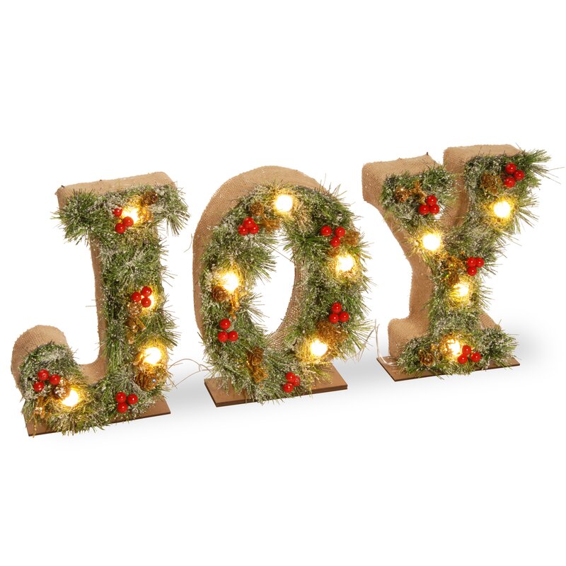 40 Christmas Decorations That Will Leave You And Anyone Else Who Enters Your Home With Much Holiday Cheer | Brighten up the outside or inside of your house by grabbing a few of these elegant, yet exciting decorations.