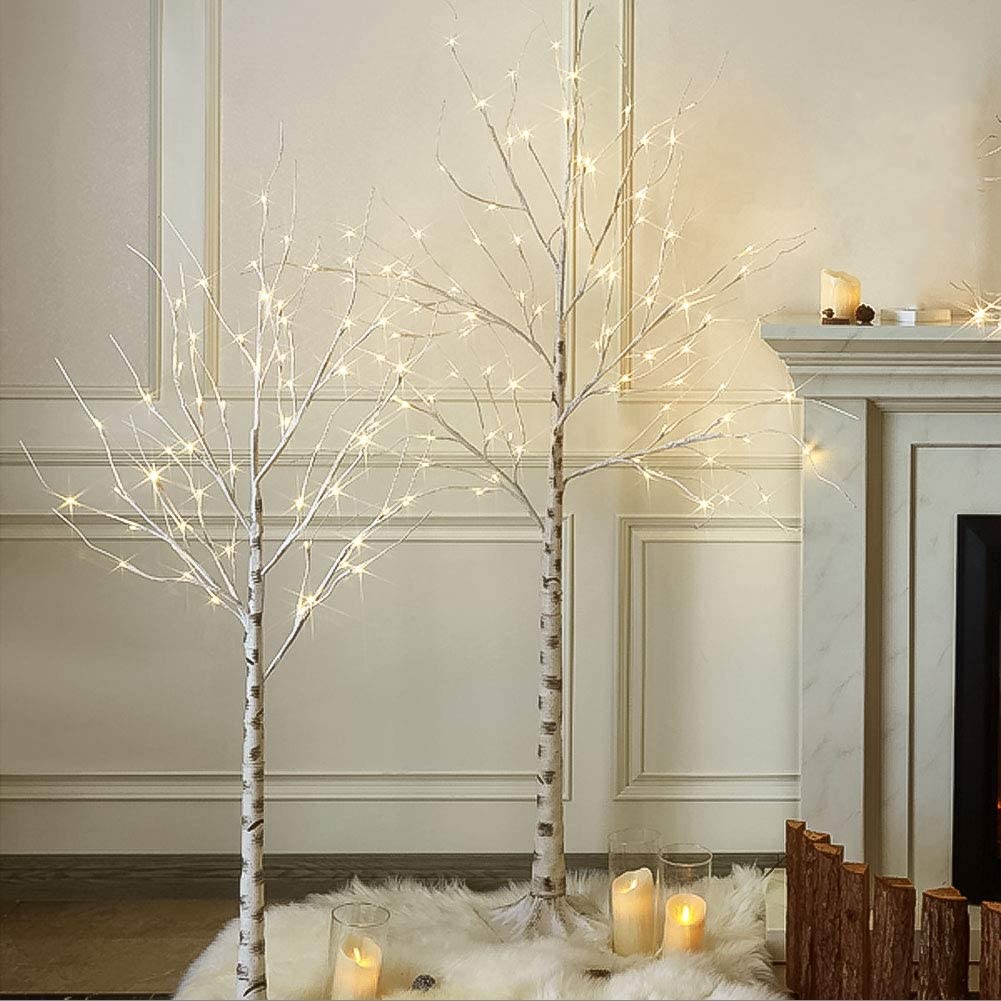 40 Christmas Decorations That Will Leave You And Anyone Else Who Enters Your Home With Much Holiday Cheer | Brighten up the outside or inside of your house by grabbing a few of these elegant, yet exciting decorations.