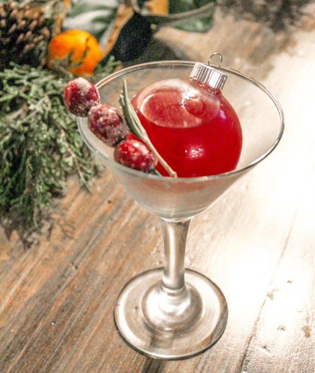 We Found 12 Heavenly Holiday Cocktails Guaranteed To Bring You Joy Ornamentini