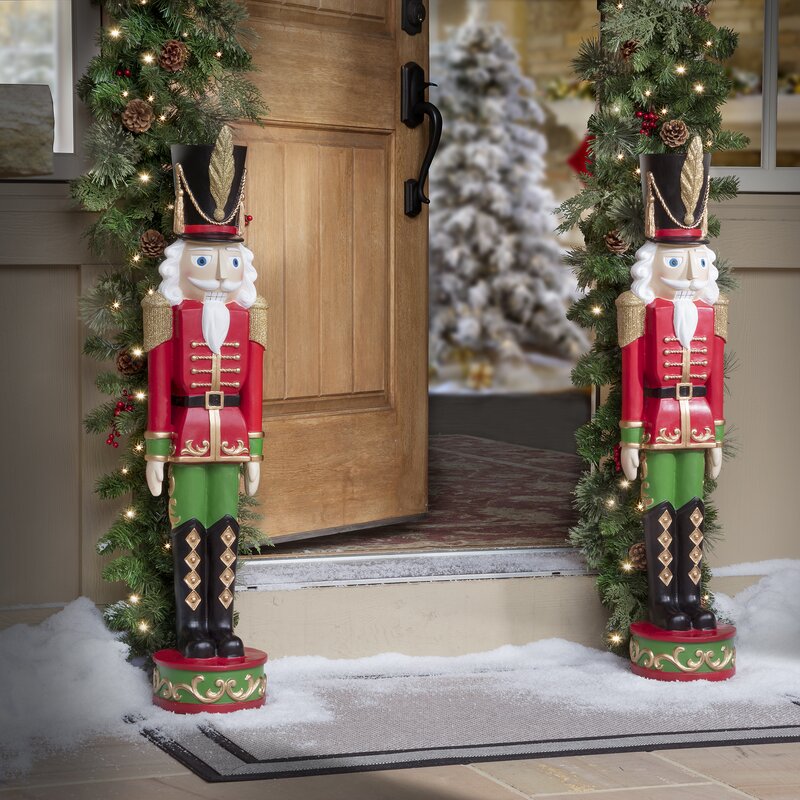 40 Christmas Decorations That Will Leave You And Anyone Else Who Enters Your Home With Much Holiday Cheer | Brighten up the outside or inside of your house by grabbing a few of these elegant, yet exciting decorations.