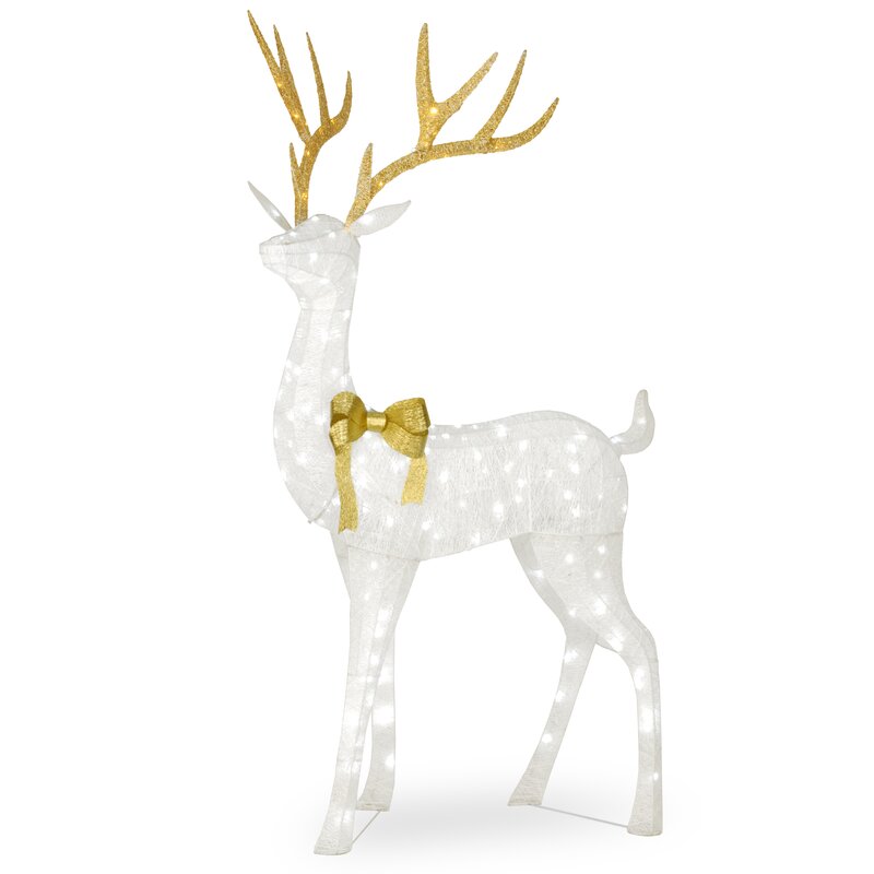 40 Christmas Decorations That Will Leave You And Anyone Else Who Enters Your Home With Much Holiday Cheer | Brighten up the outside or inside of your house by grabbing a few of these elegant, yet exciting decorations.