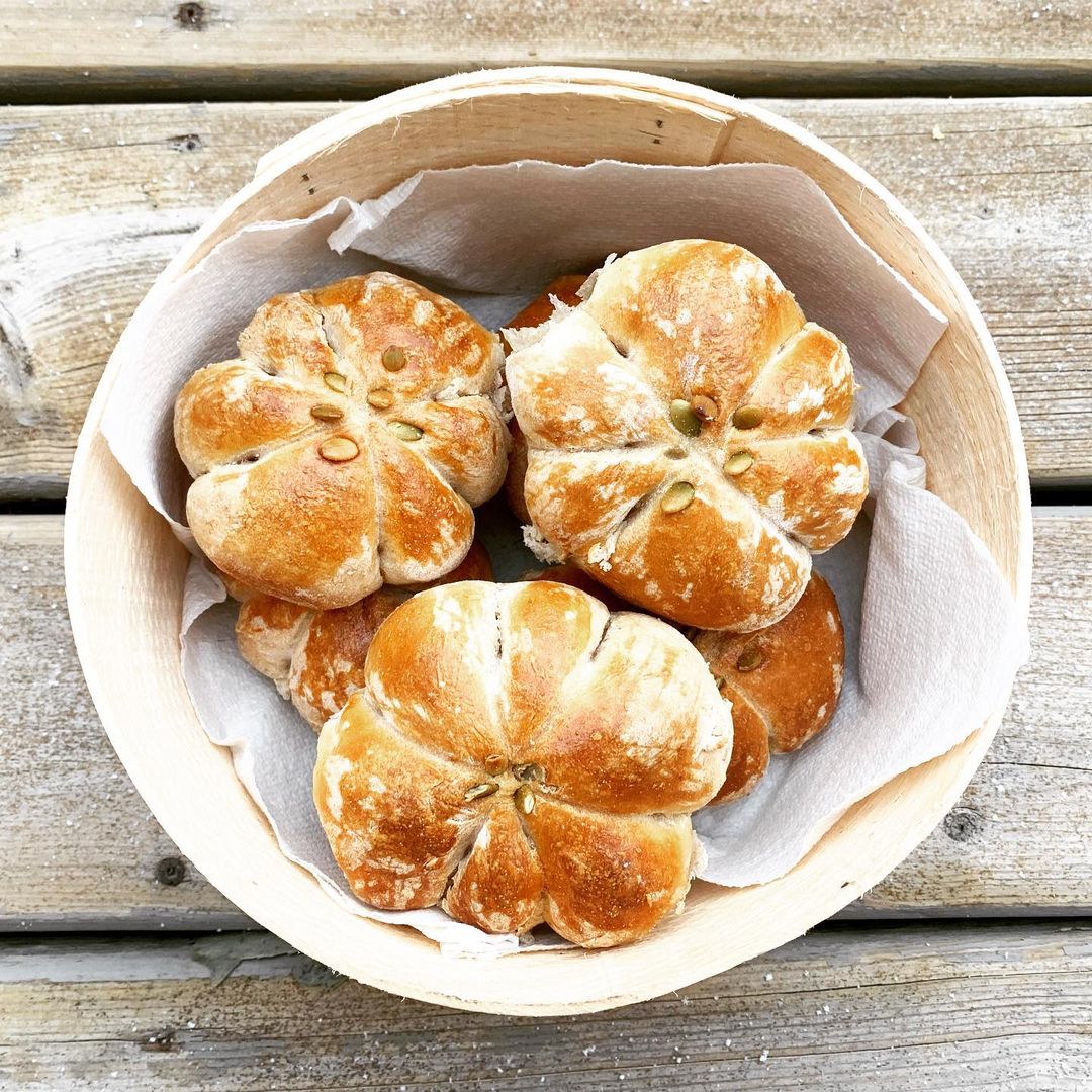 10 Modern Thanksgiving Sides Certain to Refresh Your Holiday Dinner Pumpkin Dinner Rolls