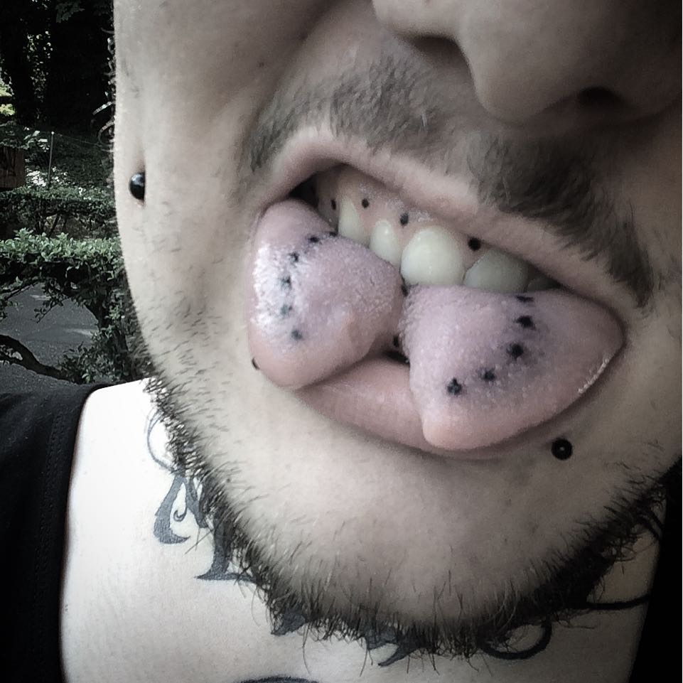 25 Real Tongue Tattoos That We Don't Have a Taste For