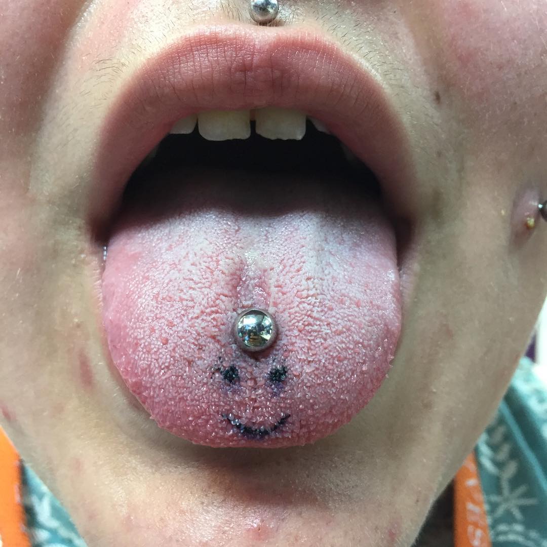 25 Real Tongue Tattoos That We Don't Have a Taste For