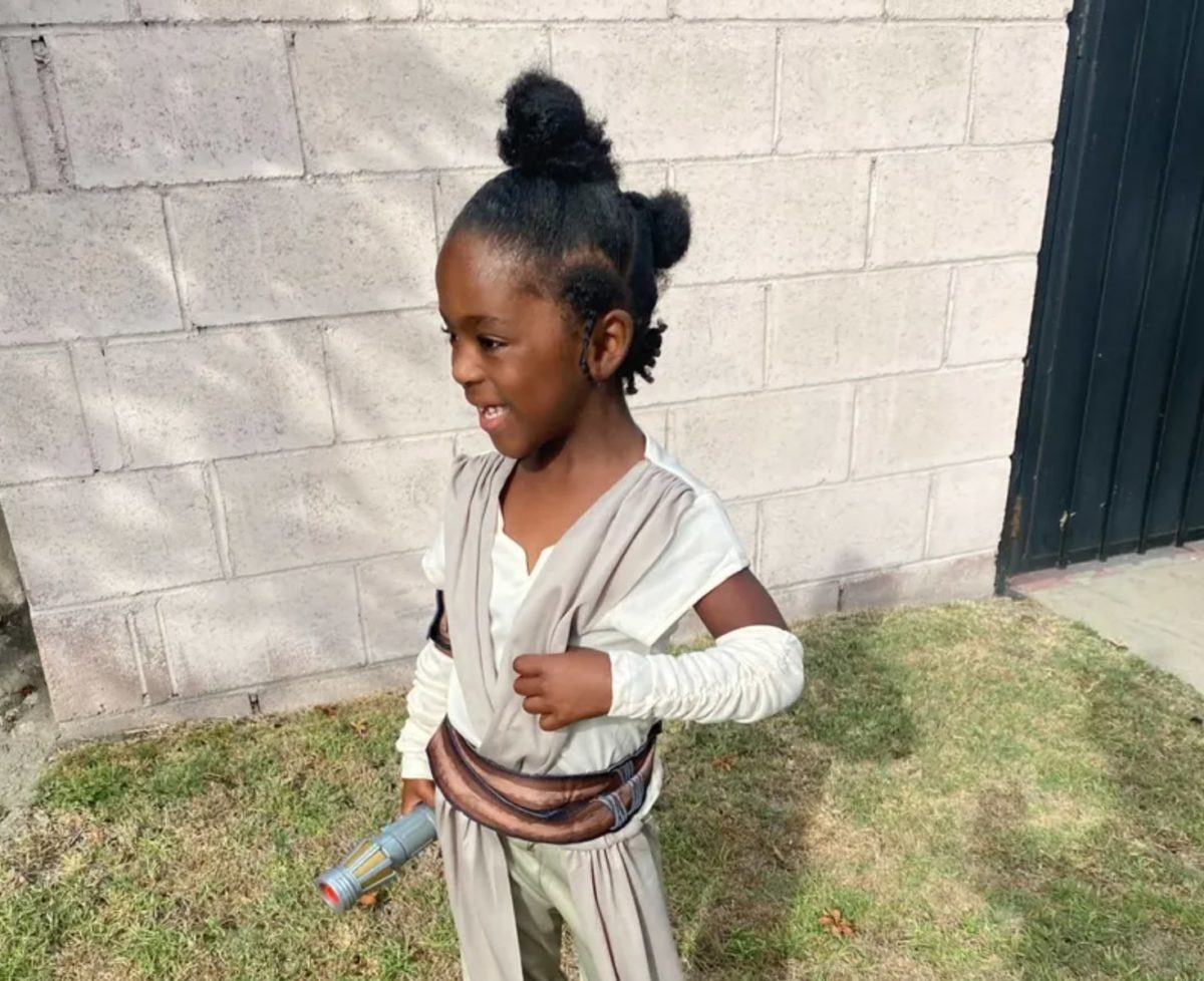 5-Year-Old Girl Goes Viral For Wearing Mandalorian Mask