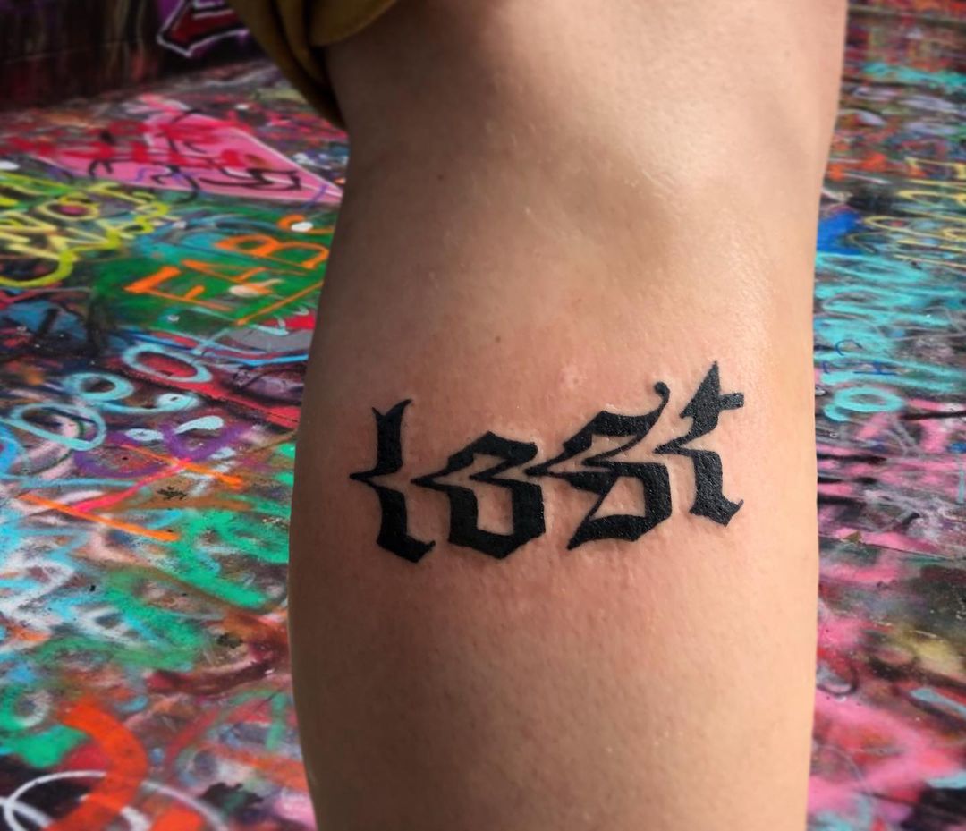 25 Glitch Tattoos That Showcase This Emerging, Trippy Trend