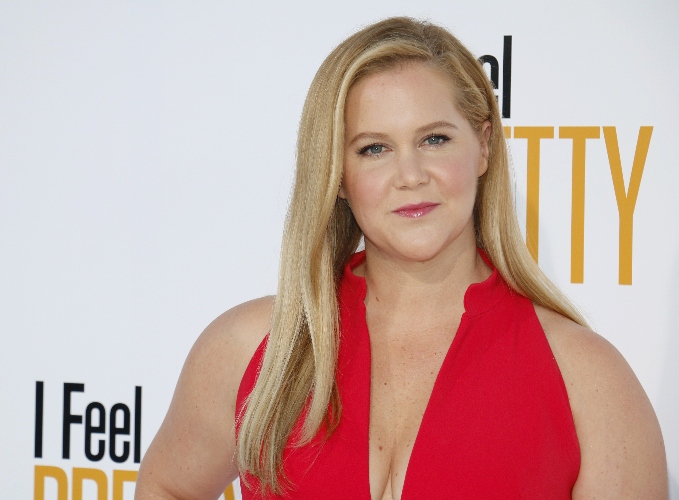 Amy Schumer's Version Of The "Bernie" Meme Is Comedy Gold