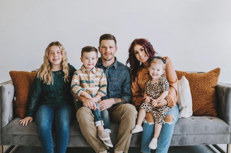 Teen Mom Chelsea Houska Gives Birth To Baby Girl Walker June