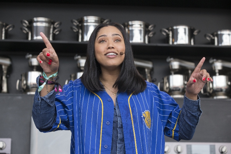 Ayesha Curry Slams Body-Shaming Comments After Posting Nude