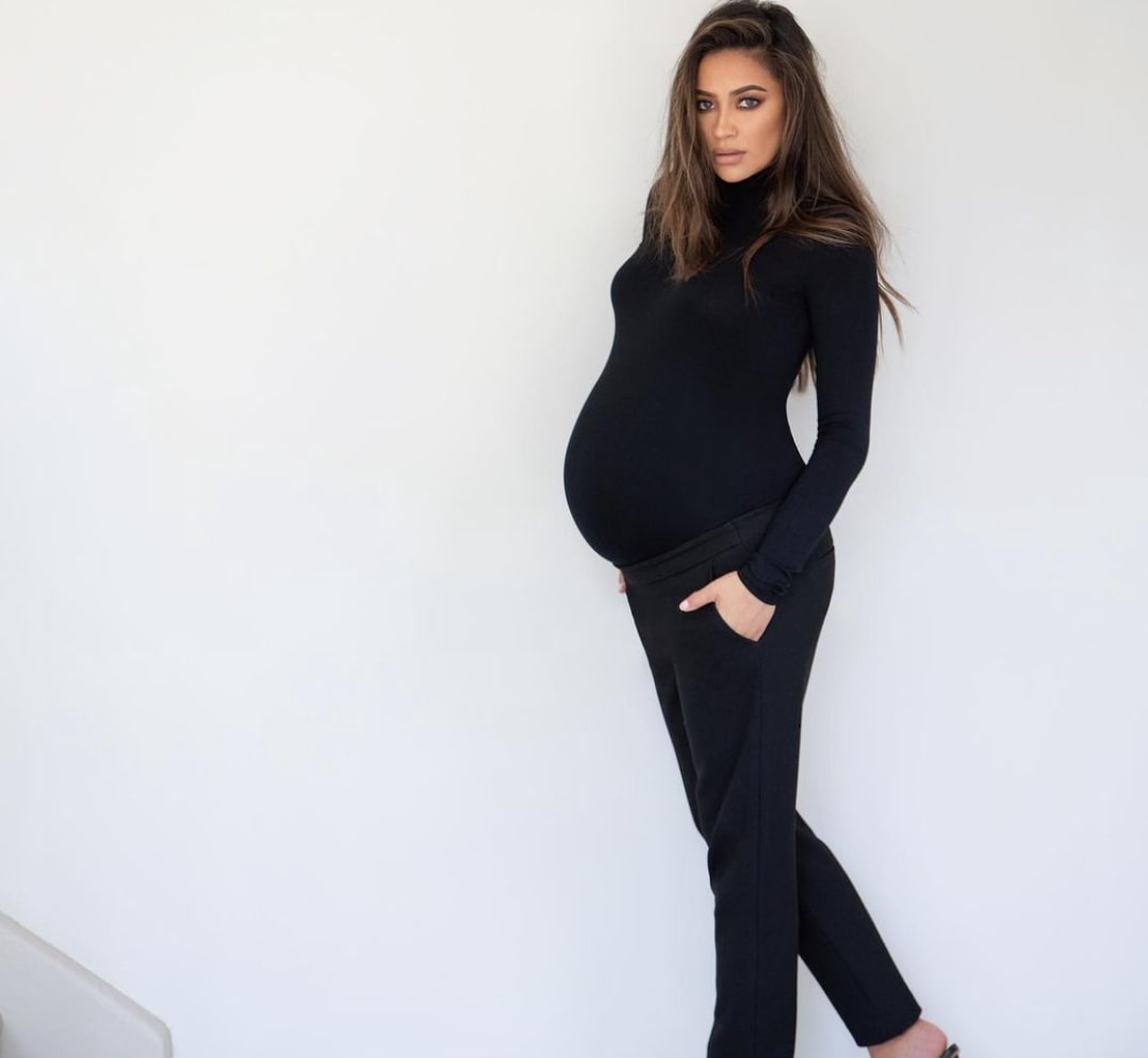 Shay Mitchell On Prenatal Depression, Doesn't Want Pregnancy