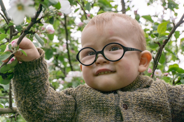 25 Perfect Spring Baby Names for Babies Born in April