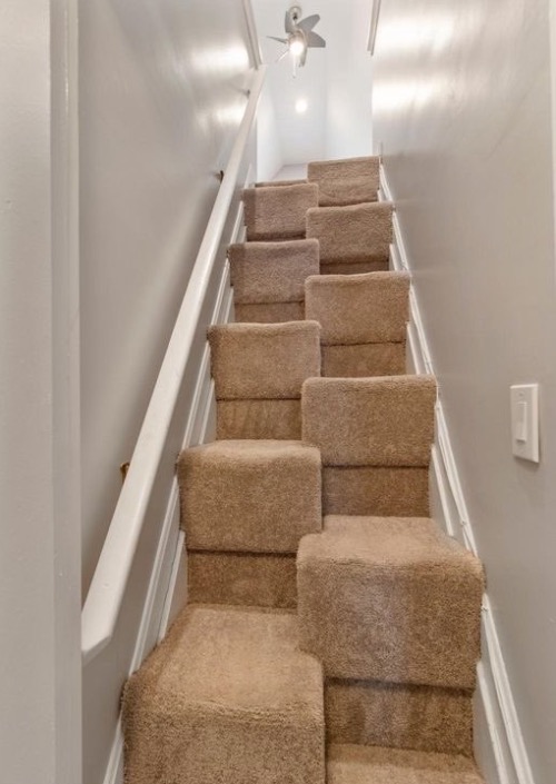 The 25 Wildest Photos from Zillow Real Estate Listings You Will Ever See