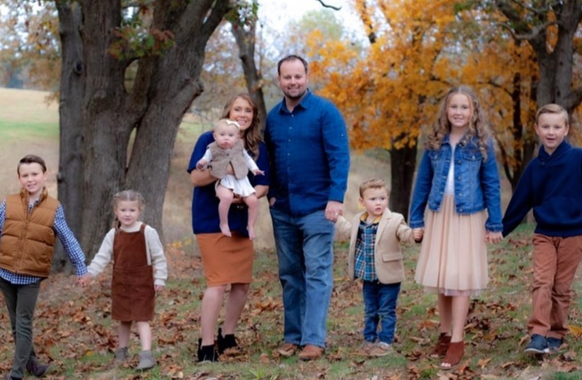 Josh Duggar, Former Star of 19 Kids and Counting, Arrested in Arkansas Days After They Announced They Are Having a Girl