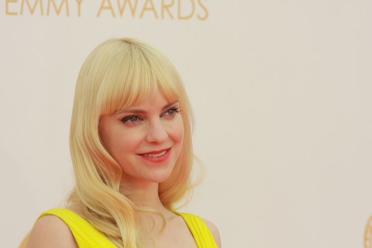 Anna Faris Shares Rare Photo of Son as an Infant to Bring Awareness to Premature Birth Fundraiser