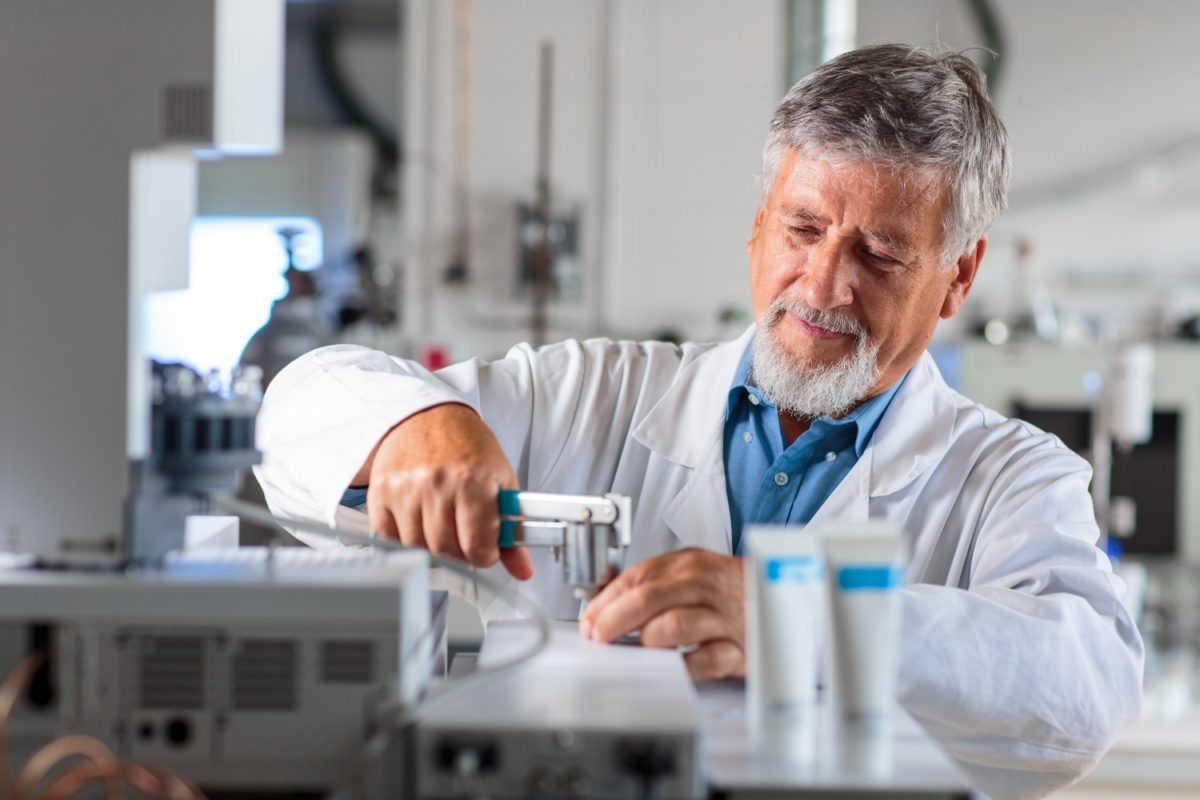 MIT Professor Praised For Setting Up Baby Crib In Lab