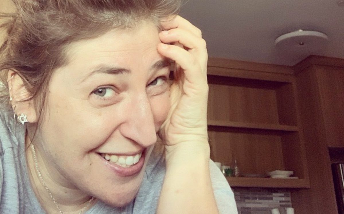 Mayim Bialik Stepping In As 1st 'Jeopardy!' Guest Host After Mike Richards Departure