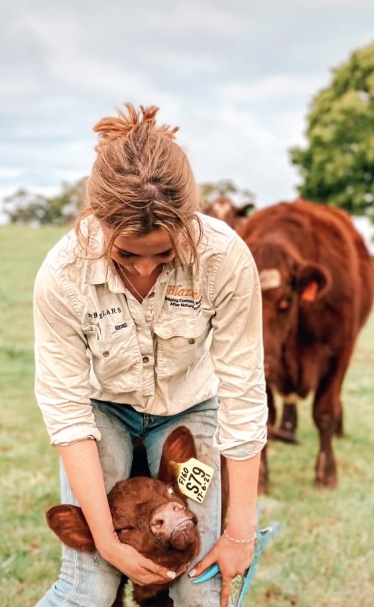 Australian TikTok Farmer, Caitlyn Loane, Dead At 19