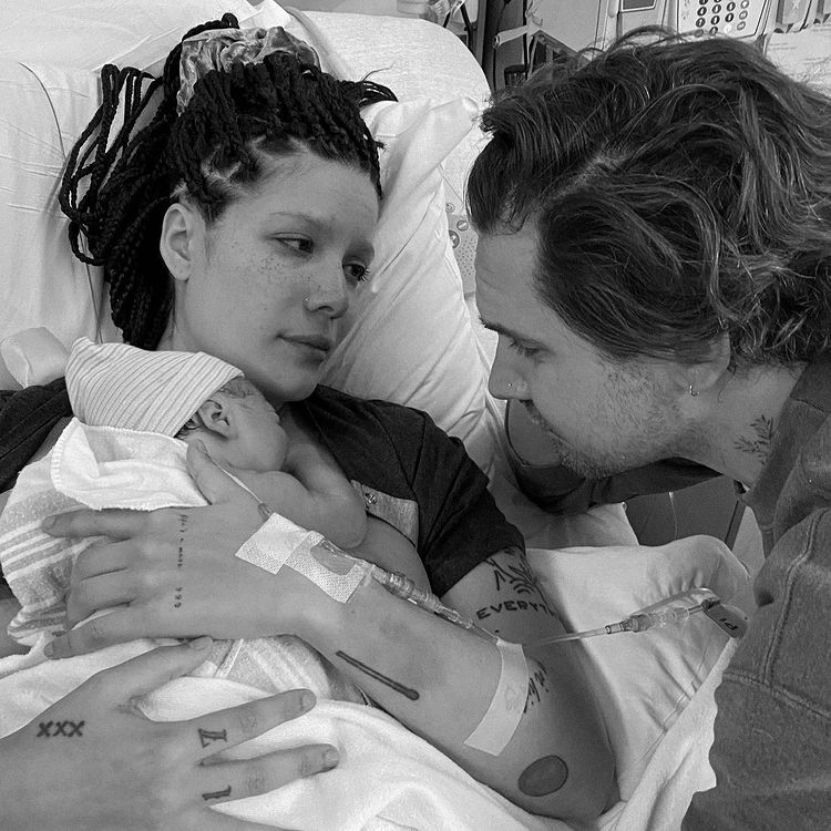 Halsey And Boyfriend Alev Aydin Welcome Their First Baby, Ender Ridley