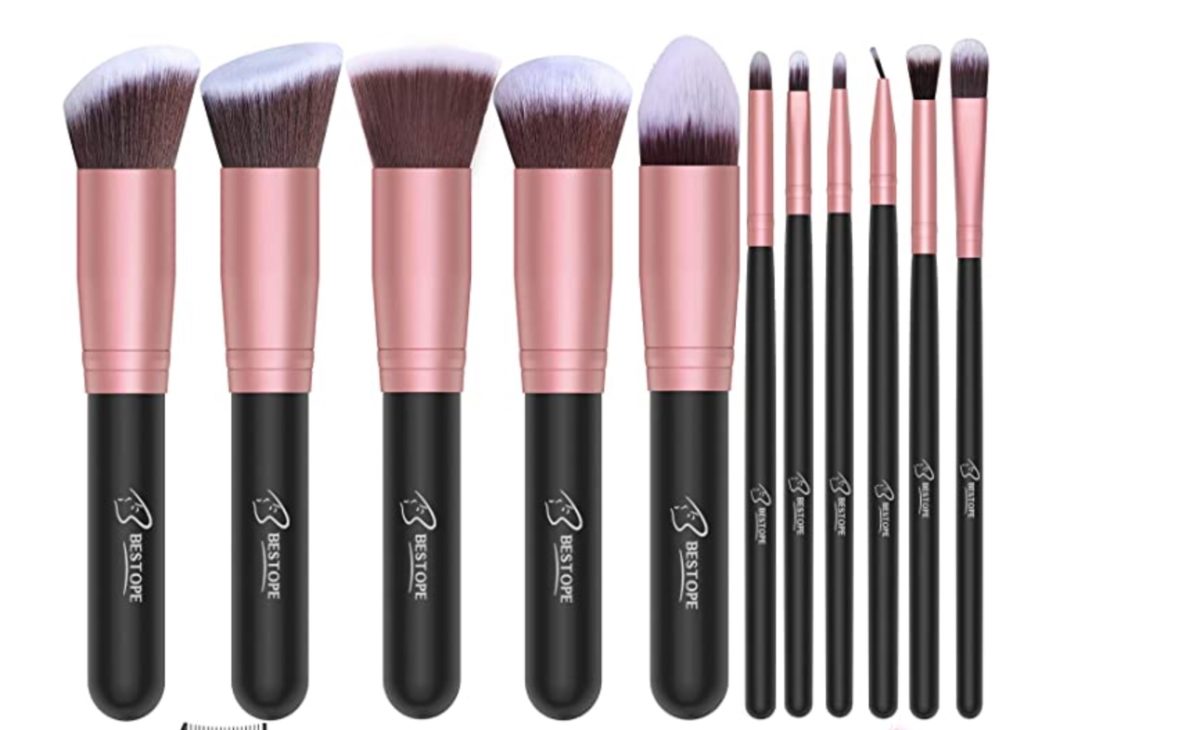 6 of the Best Makeup Brushes on Amazon That Customers Are Loving