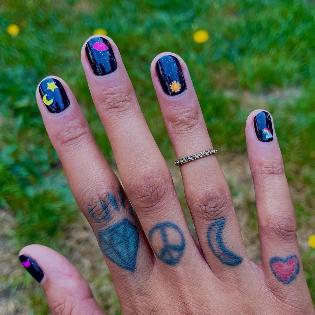 100 DIY Manicures 