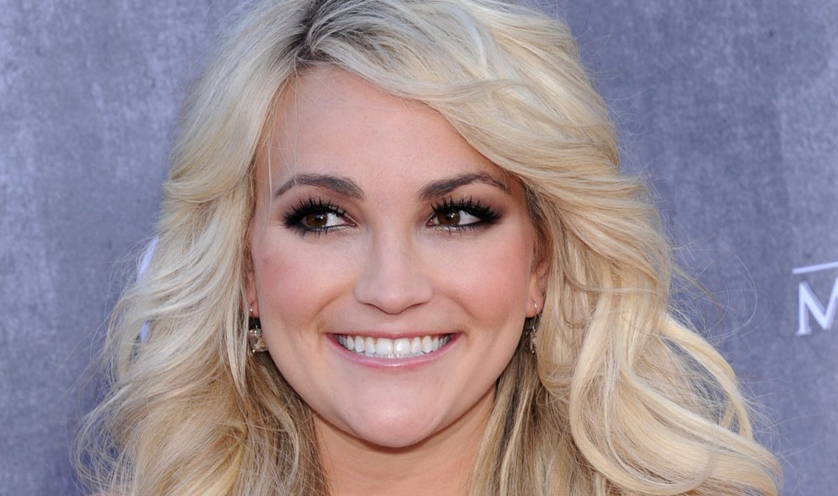 Jamie Lynn Spears Breaks Down While Talking About How She Tried to Help Her Sister 