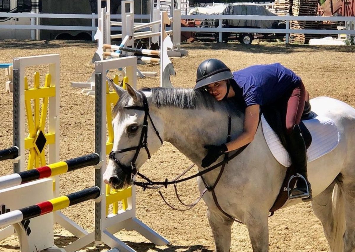 Kaley Cuoco Offers To Purchase Horse Punched By Coach At Tokyo Olympics