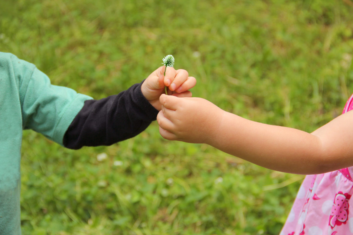 These Adorable 3-Year-Olds Who 'Fell in Love' While Battling Cancer Reunite Being Apart For Months