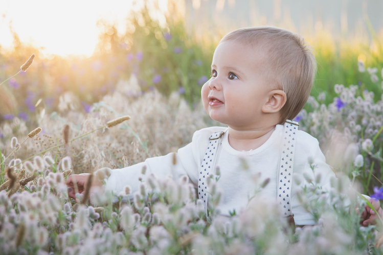 50 Dazzling Baby Names Meaning Light