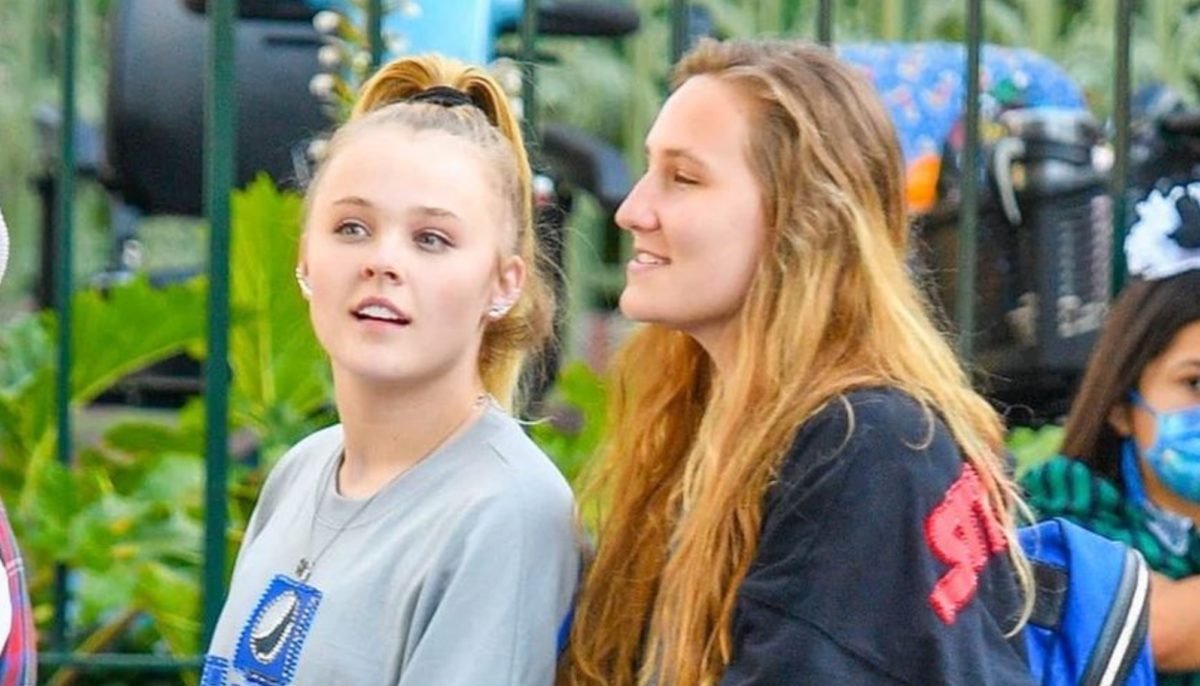 JoJo Siwa Announces She Has Officially Split From Girlfriend Kylie Prew